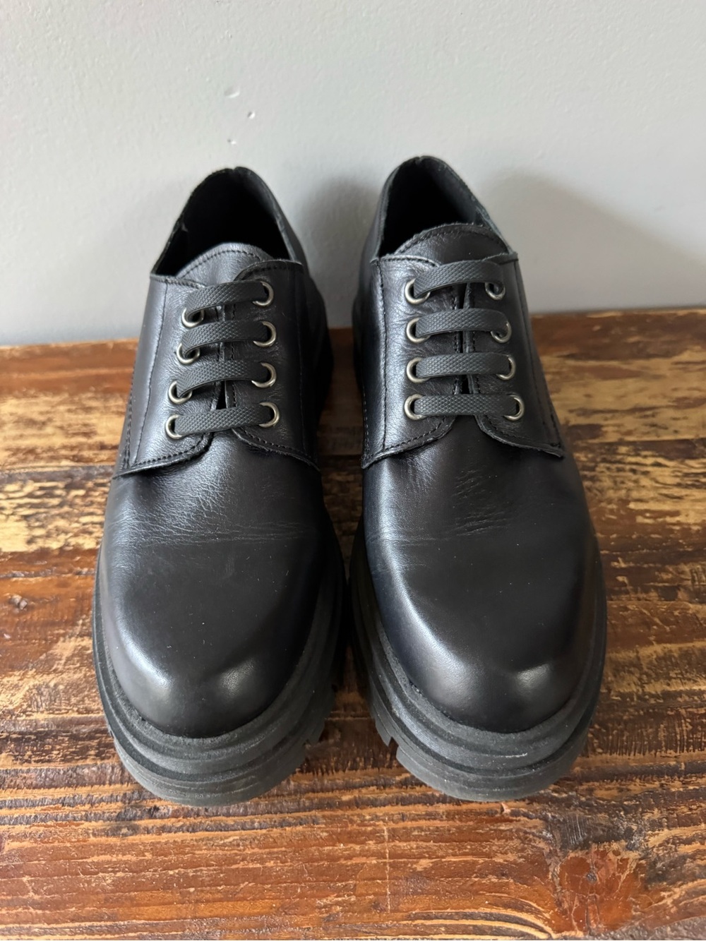 Divine Follie Women's Black Lace-Up Lug Sole Flats - Picture 2 of 7